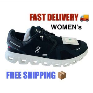 On Running cloud 6 Women’s Black and White Athletic brand new with original box